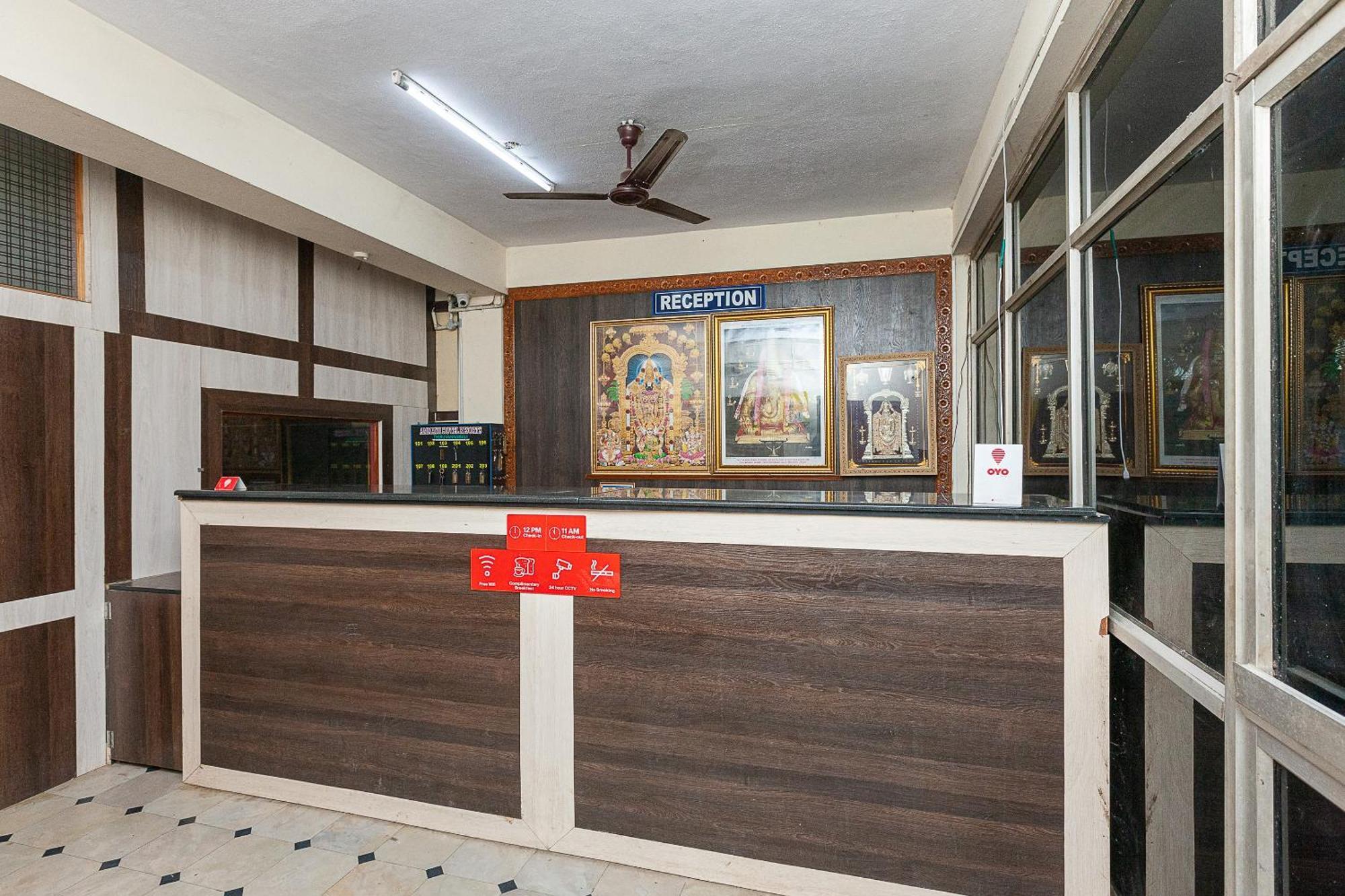 Collection O Ammayi Hotels & Resorts Tiruvannāmalai Exterior foto