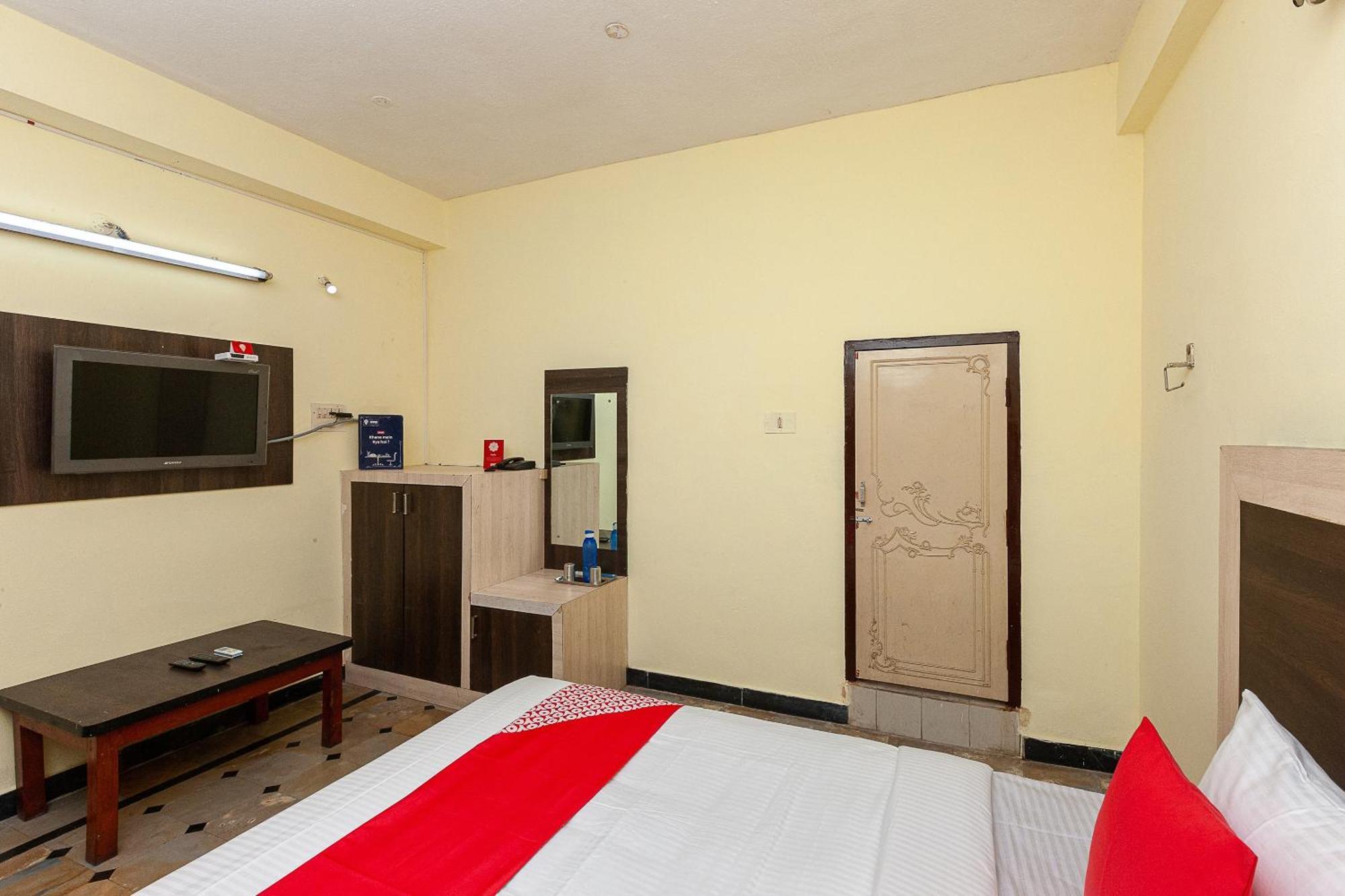 Collection O Ammayi Hotels & Resorts Tiruvannāmalai Exterior foto