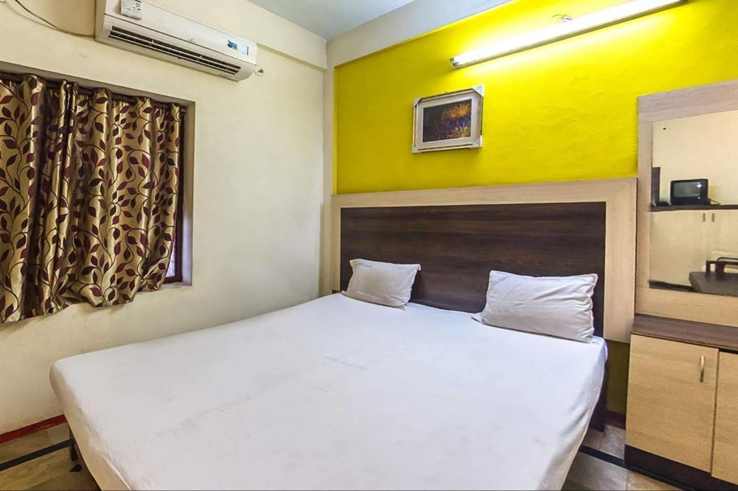 Collection O Ammayi Hotels & Resorts Tiruvannāmalai Exterior foto